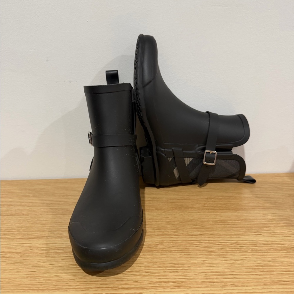 Burberry Black Ankle Boots with Check Detail - Picture 6 of 8
